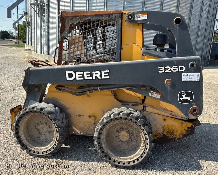 image for item DO2368 2011 John Deere 326D skid steer loader
