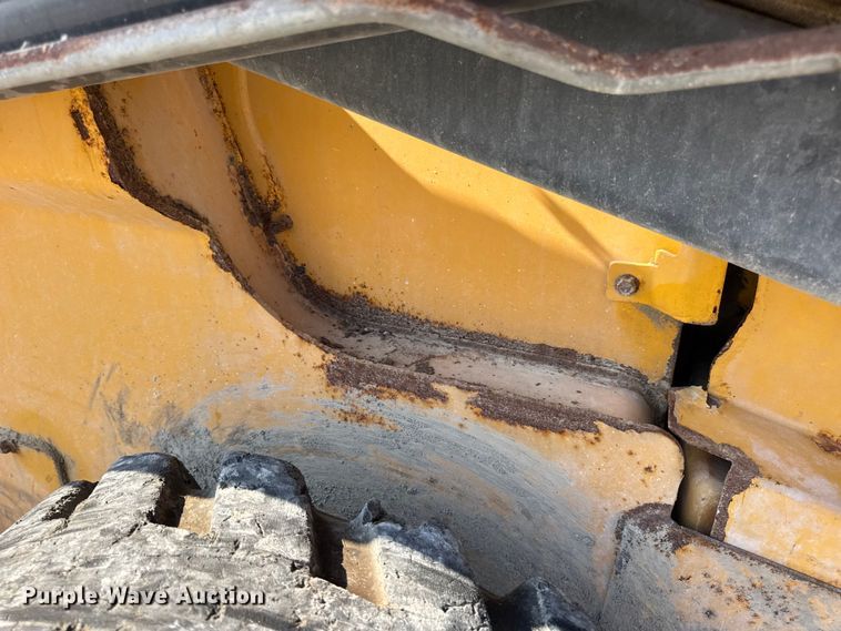 image for item DO2368 2011 John Deere 326D skid steer loader