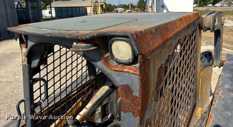 image for item DO2368 2011 John Deere 326D skid steer loader