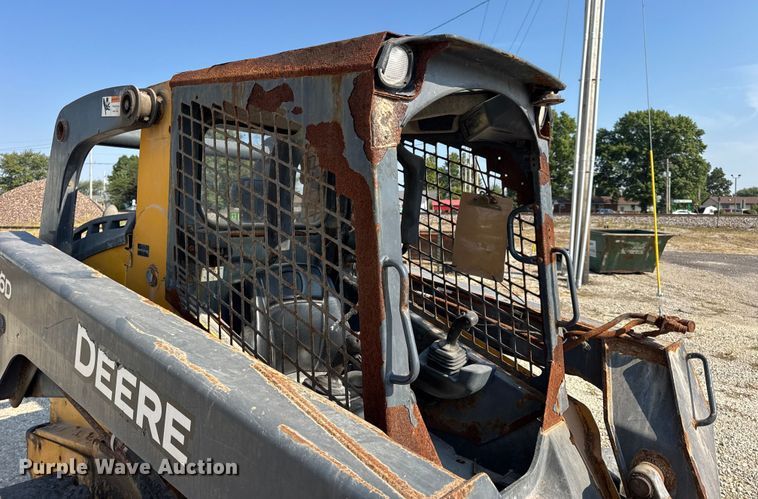image for item DO2368 2011 John Deere 326D skid steer loader