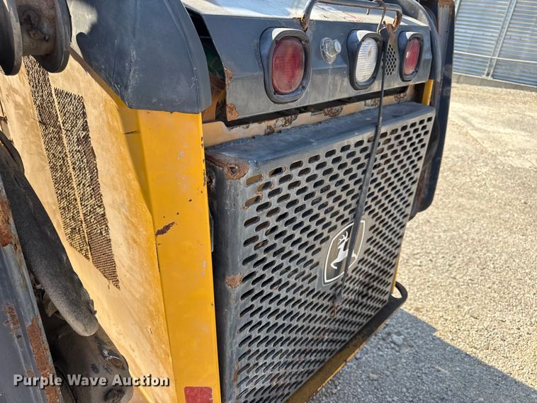 image for item DO2368 2011 John Deere 326D skid steer loader