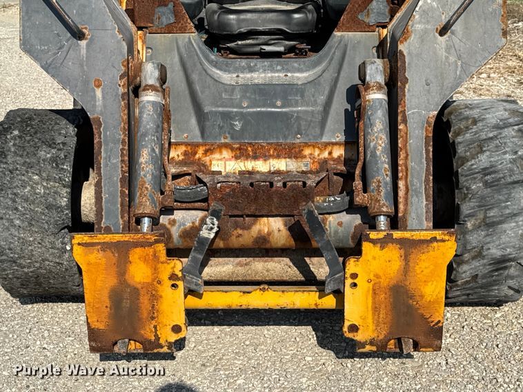 image for item DO2368 2011 John Deere 326D skid steer loader