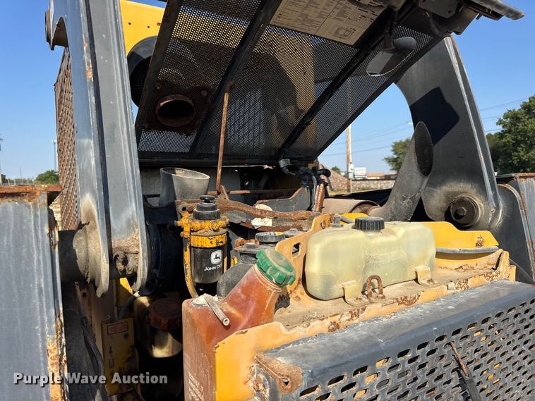 image for item DO2368 2011 John Deere 326D skid steer loader