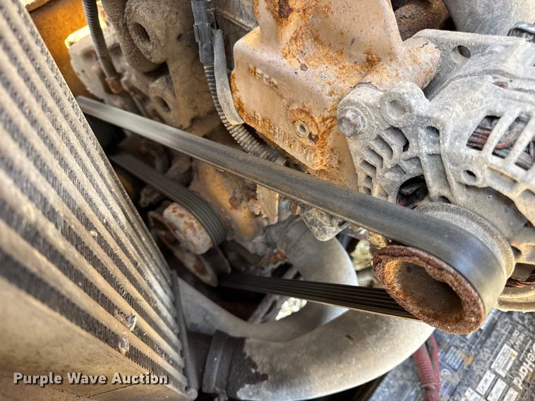 image for item DO2368 2011 John Deere 326D skid steer loader