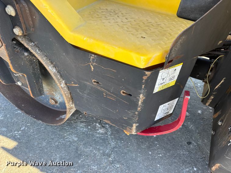 image for item DO2378 Wacker Neuson RD12A double drum vibratory roller