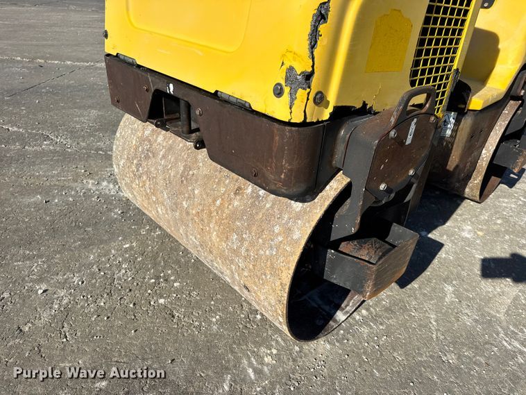 image for item DO2378 Wacker Neuson RD12A double drum vibratory roller