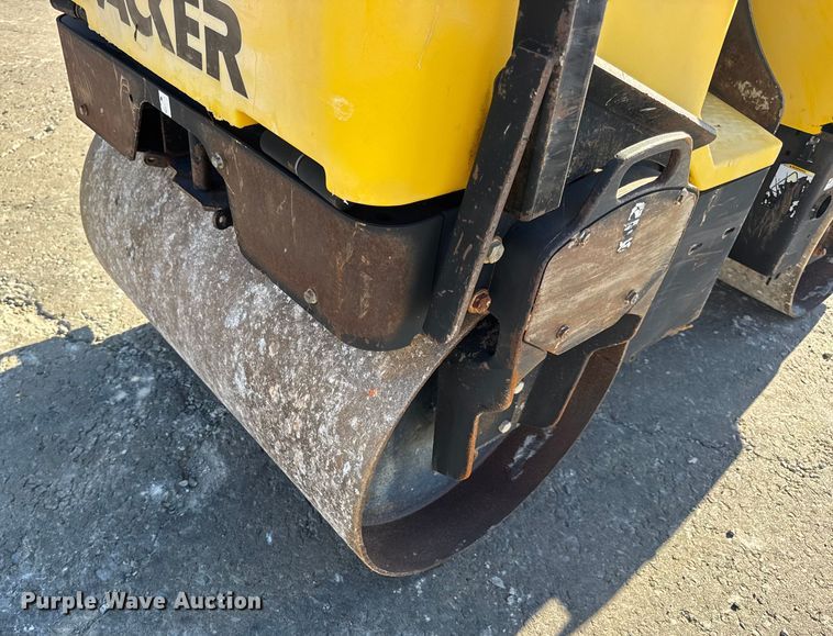 image for item DO2378 Wacker Neuson RD12A double drum vibratory roller