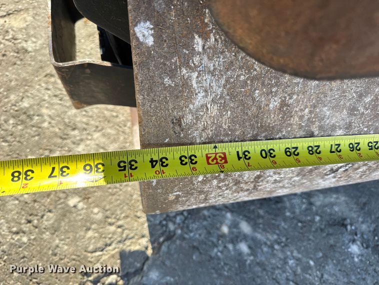 image for item DO2378 Wacker Neuson RD12A double drum vibratory roller