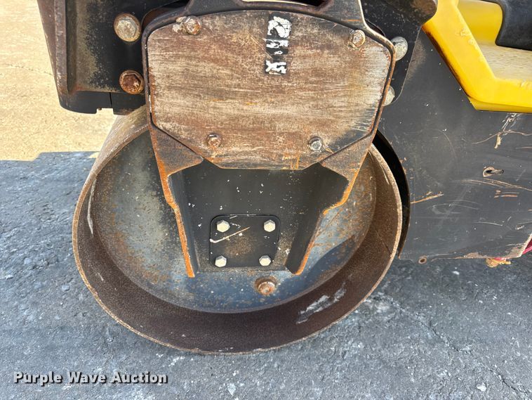 image for item DO2378 Wacker Neuson RD12A double drum vibratory roller