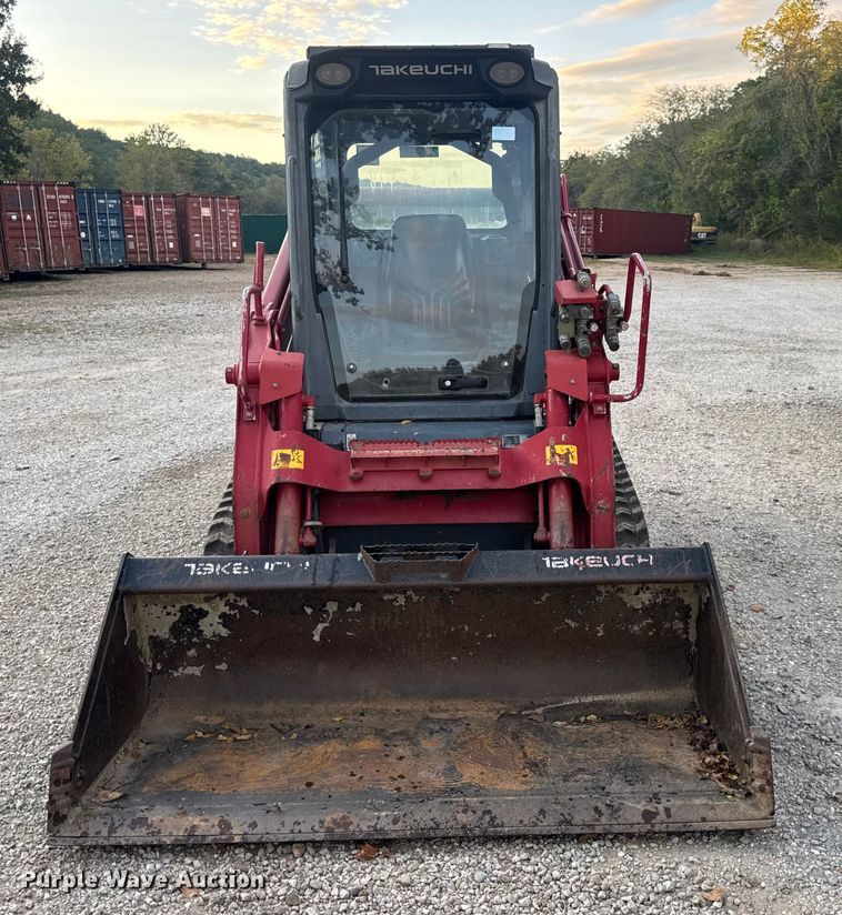 MINI CARGADOR SOBRE ORUGAS 2017 TAKEUCHI TL10V2
