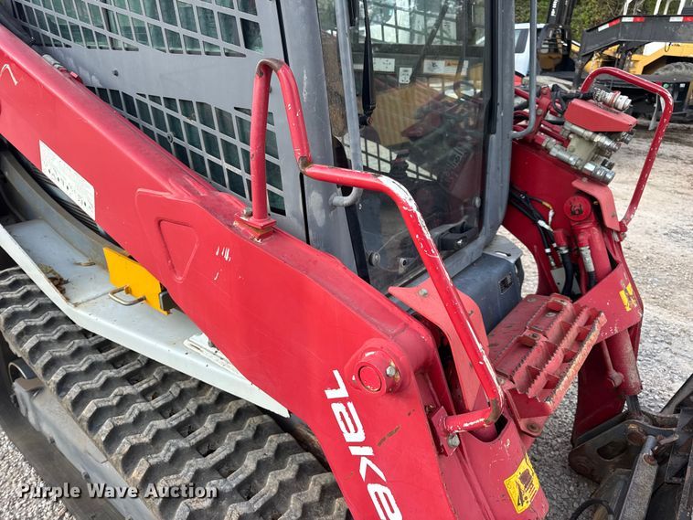image for item DO2390 2017 Takeuchi TL10V2 tracked skid steer loader