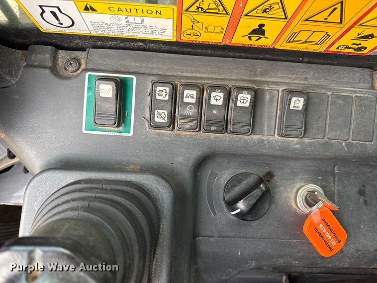 image for item DO2390 2017 Takeuchi TL10V2 tracked skid steer loader