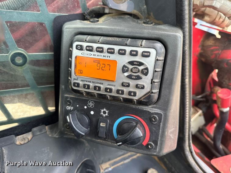 image for item DO2390 2017 Takeuchi TL10V2 tracked skid steer loader