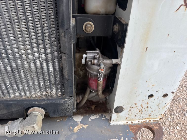 image for item DO2390 2017 Takeuchi TL10V2 tracked skid steer loader