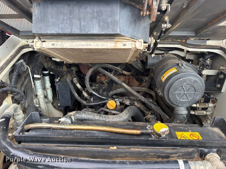 image for item DO2390 2017 Takeuchi TL10V2 tracked skid steer loader