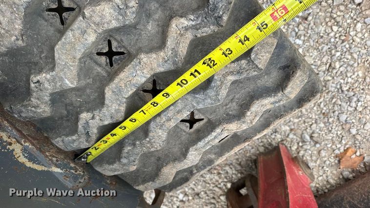 image for item DO2390 2017 Takeuchi TL10V2 tracked skid steer loader