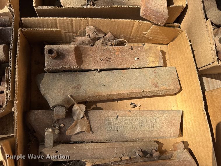 image for item DO2398 (4) pallets of tools