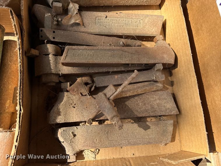 image for item DO2398 (4) pallets of tools