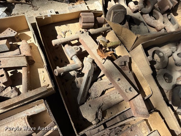 image for item DO2398 (4) pallets of tools