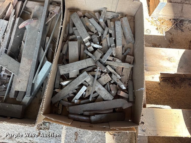 image for item DO2398 (4) pallets of tools