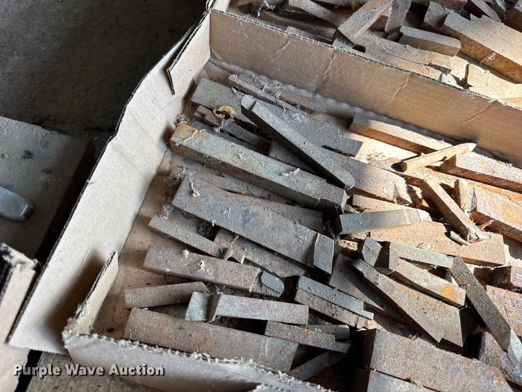 image for item DO2398 (4) pallets of tools