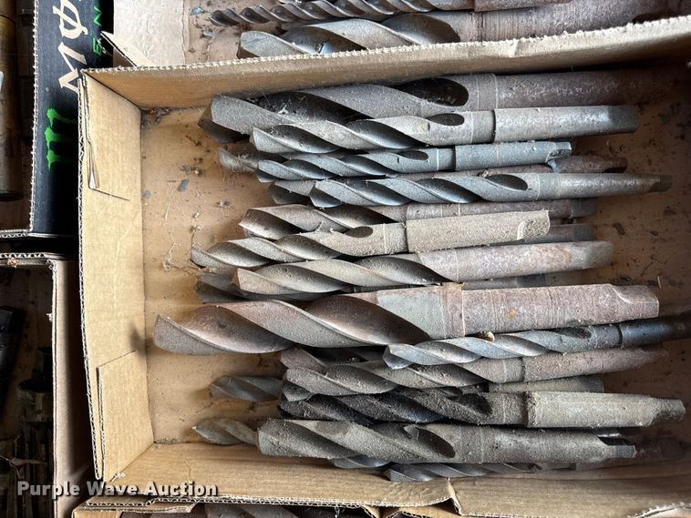 image for item DO2398 (4) pallets of tools
