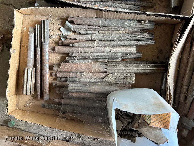 image for item DO2398 (4) pallets of tools