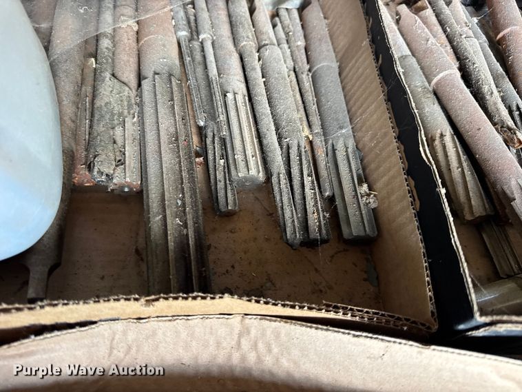 image for item DO2398 (4) pallets of tools