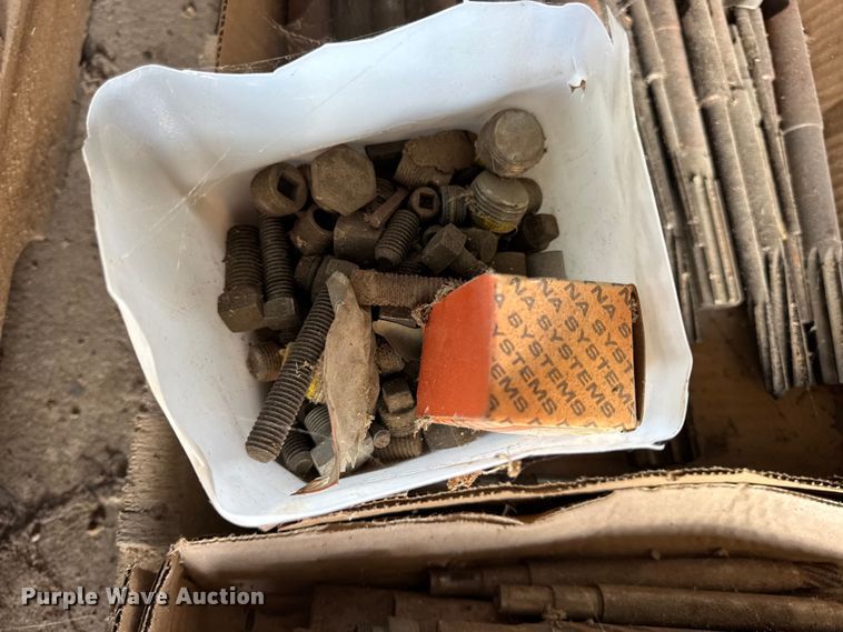 image for item DO2398 (4) pallets of tools