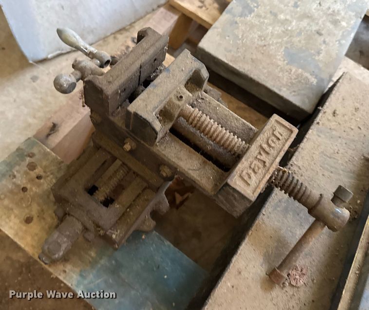 image for item DO2398 (4) pallets of tools