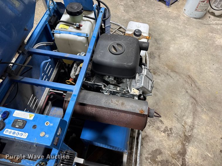 image for item DO2409 2023 Bartell Global Titan 96 power trowel