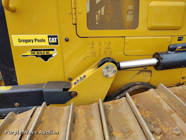 image for item DP5019 2020 Caterpillar D6K2 LGP dozer