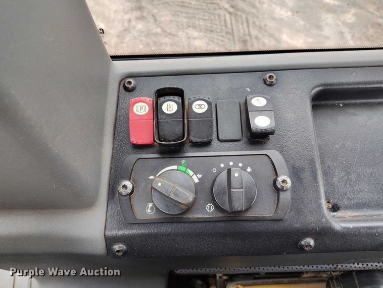 image for item DP5019 2020 Caterpillar D6K2 LGP dozer