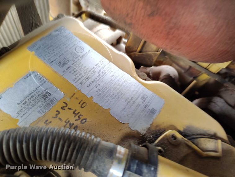 image for item DP5019 2020 Caterpillar D6K2 LGP dozer