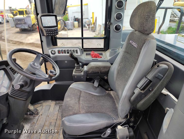 image for item DP5021 2014 Hyundai HL970 wheel loader