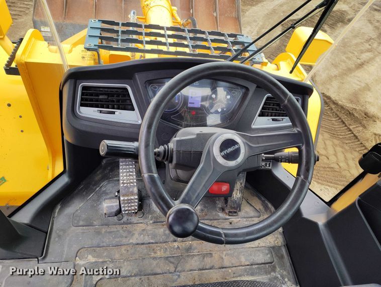 image for item DP5021 2014 Hyundai HL970 wheel loader