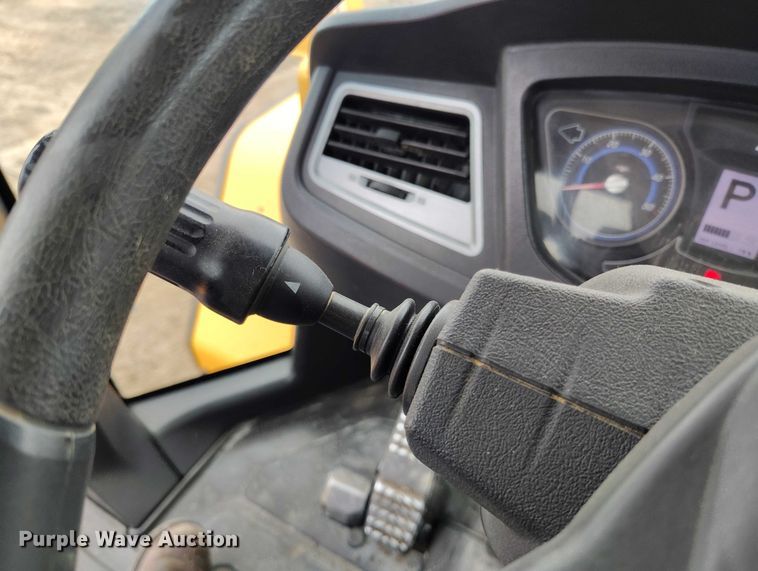 image for item DP5021 2014 Hyundai HL970 wheel loader