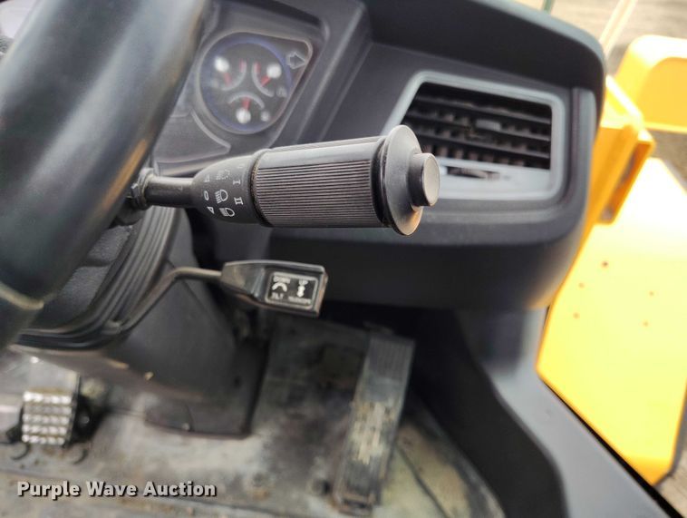 image for item DP5021 2014 Hyundai HL970 wheel loader