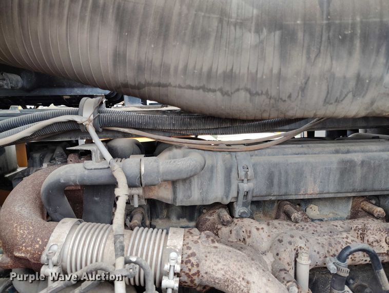 image for item DP5021 2014 Hyundai HL970 wheel loader