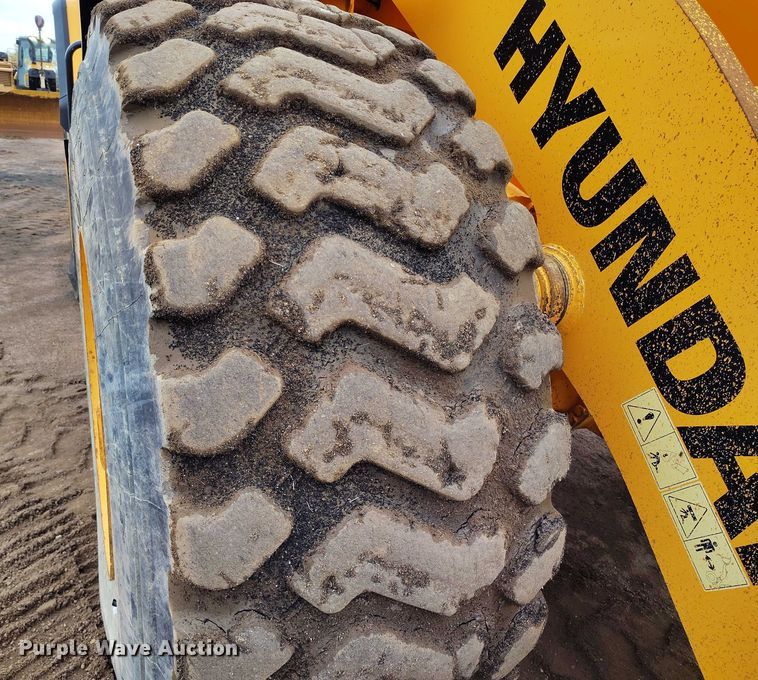 image for item DP5021 2014 Hyundai HL970 wheel loader