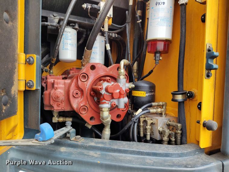 image for item DP5024 2013 Hyundai Robex 235LCR-9 excavator