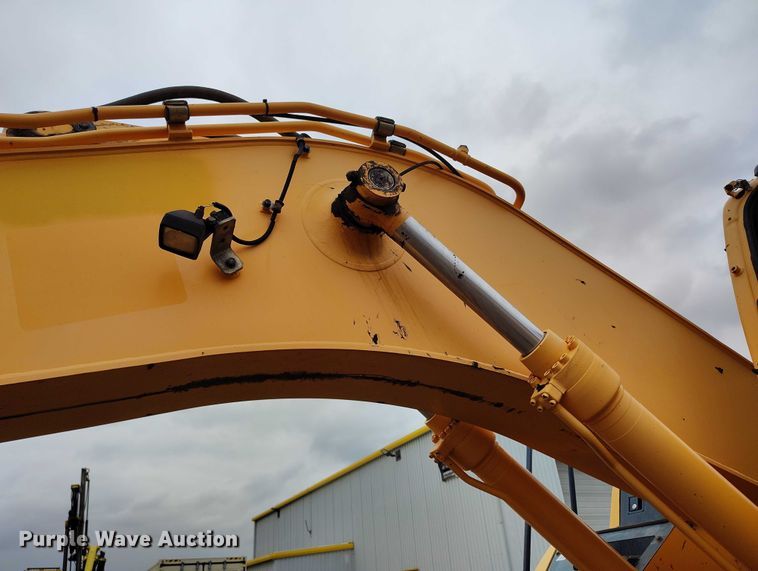 image for item DP5024 2013 Hyundai Robex 235LCR-9 excavator