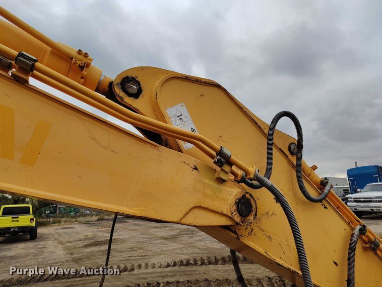 image for item DP5024 2013 Hyundai Robex 235LCR-9 excavator