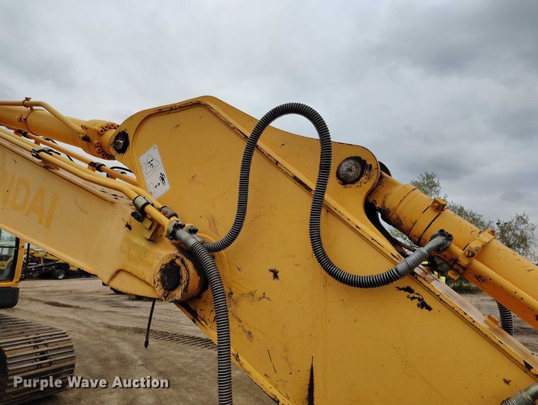 image for item DP5024 2013 Hyundai Robex 235LCR-9 excavator