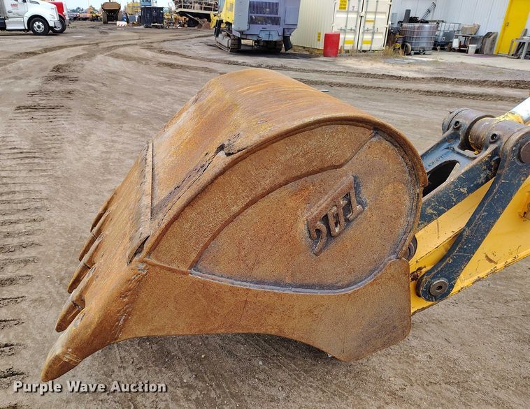 image for item DP5024 2013 Hyundai Robex 235LCR-9 excavator
