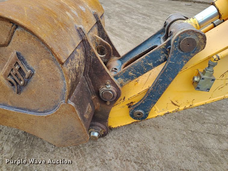 image for item DP5024 2013 Hyundai Robex 235LCR-9 excavator