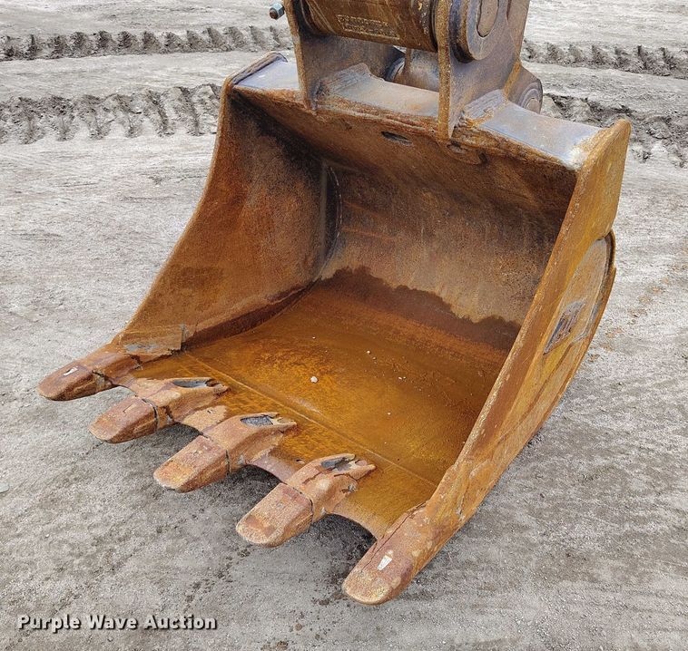 image for item DP5024 2013 Hyundai Robex 235LCR-9 excavator