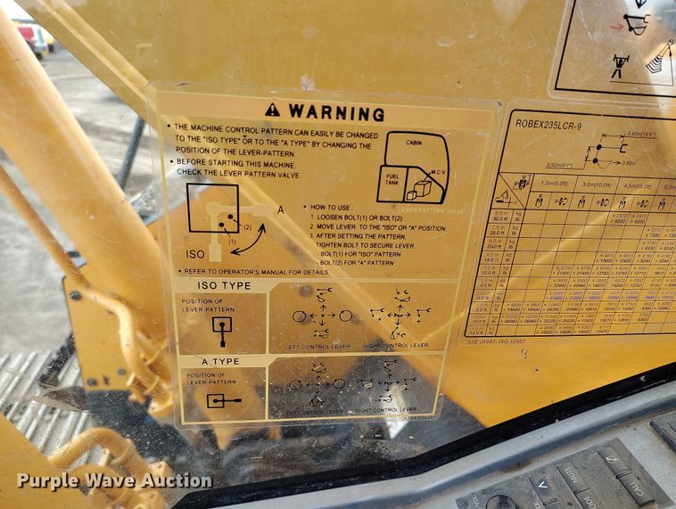 image for item DP5024 2013 Hyundai Robex 235LCR-9 excavator