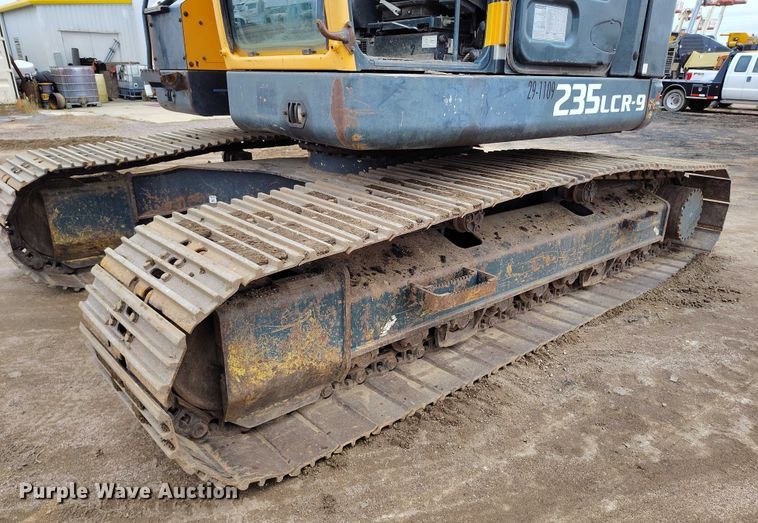 image for item DP5024 2013 Hyundai Robex 235LCR-9 excavator