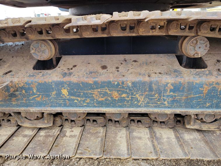 image for item DP5024 2013 Hyundai Robex 235LCR-9 excavator